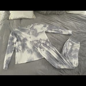 Women’s size small Tie Dye Set